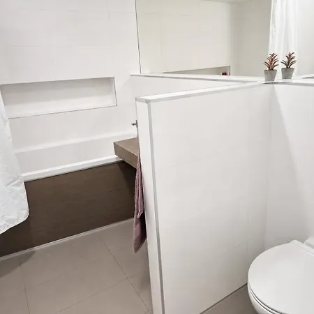 Castle & Old Town Center 2-room